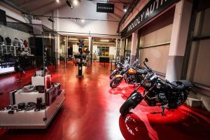 03-moto-guzzi-open-house