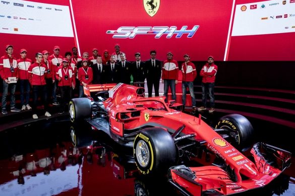 Il rosso e il grigio: è sempre Ferrari contro Mercedes