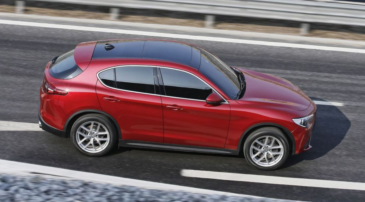 Alfa Romeo Stelvio 2.2 Business: potenza e leggerezza si incontrano