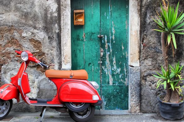 Vespa, il &#8220;miracolo italiano&#8221; corre sulle due ruote