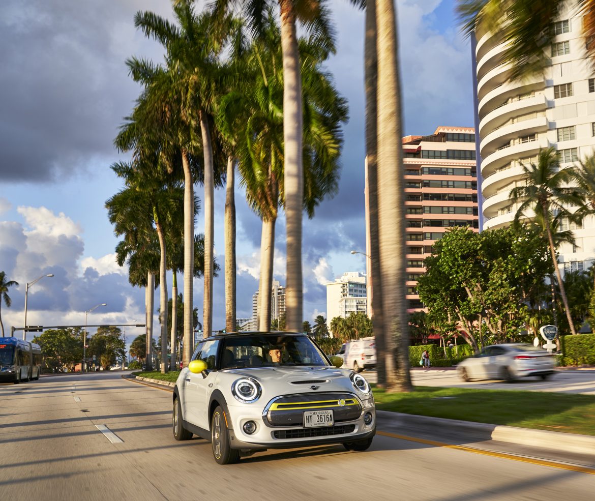 Mini Cooper guarda al futuro con la  motorizzazione elettrica