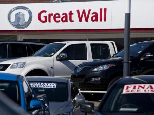 epa03364470 A Chinese car maker Great Wall car outlet in Perth on 18 August 2012. Australian Importer Ateco Automotive recalled 23,000 budget Great Wall and Chery motor vehicles, last week, after they were found to contain asbestos in their engine and exhaust gaskets.  EPA/TONY MCDONOUGH AUSTRALIA AND NEW ZEALAND OUT