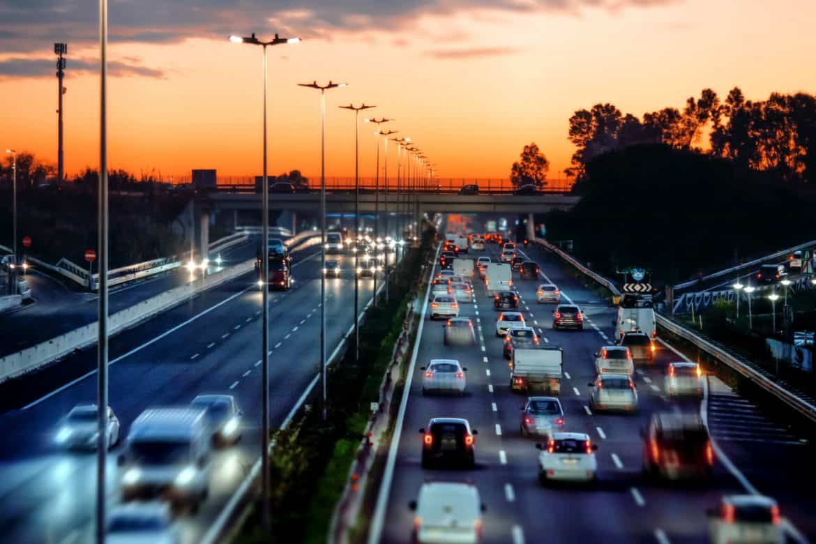 Traffico Natale e Capodanno 2025: giorni critici e consigli di viaggio