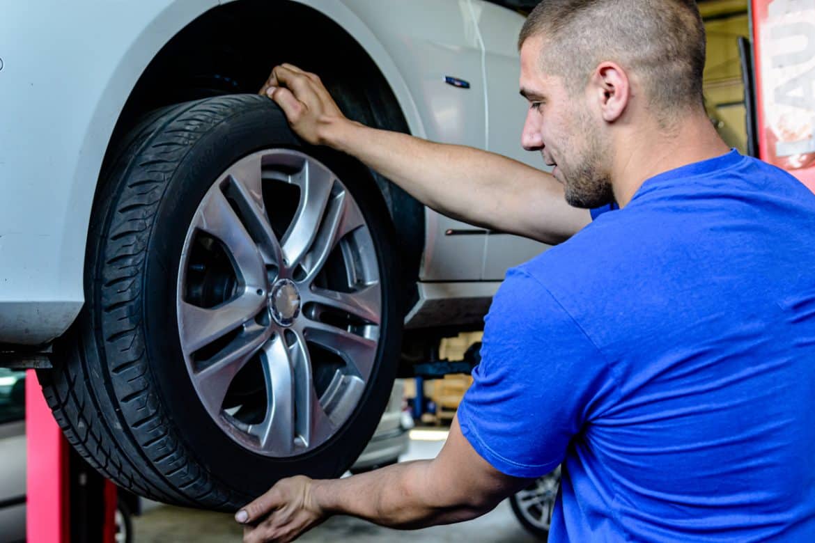 Gomme Usurate: Quando Cambiarle per Risparmiare e Viaggiare in Sicurezza