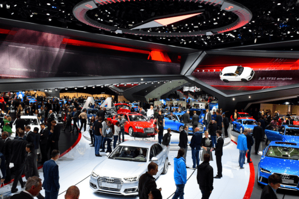 AL SALONE DELL’AUTO DI PARIGI E’ SFIDA TRA FRANCESI E CINESI